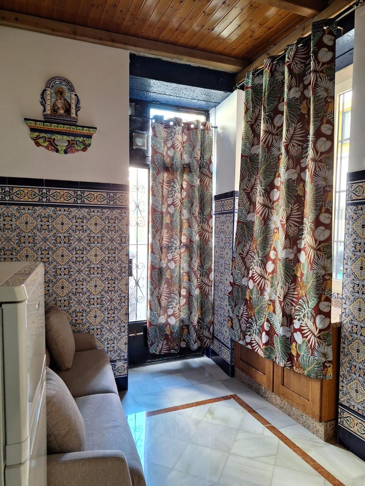 Apartamento Plaza San Roman Siviglia Esterno foto